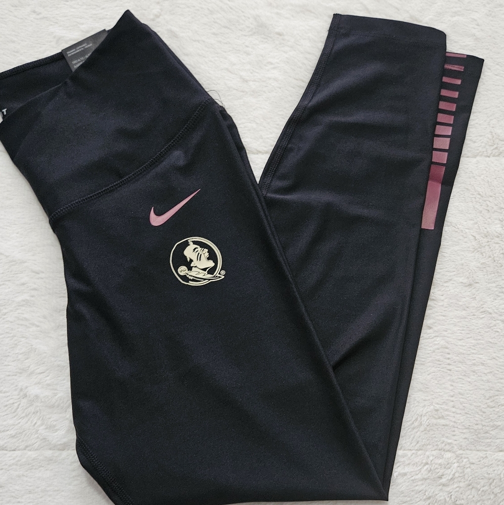 Nike Black Leggings with Fitted Design and Quality Stitching